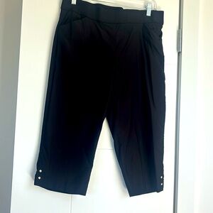 Gently used, Counerparts black cropped stretchy pants